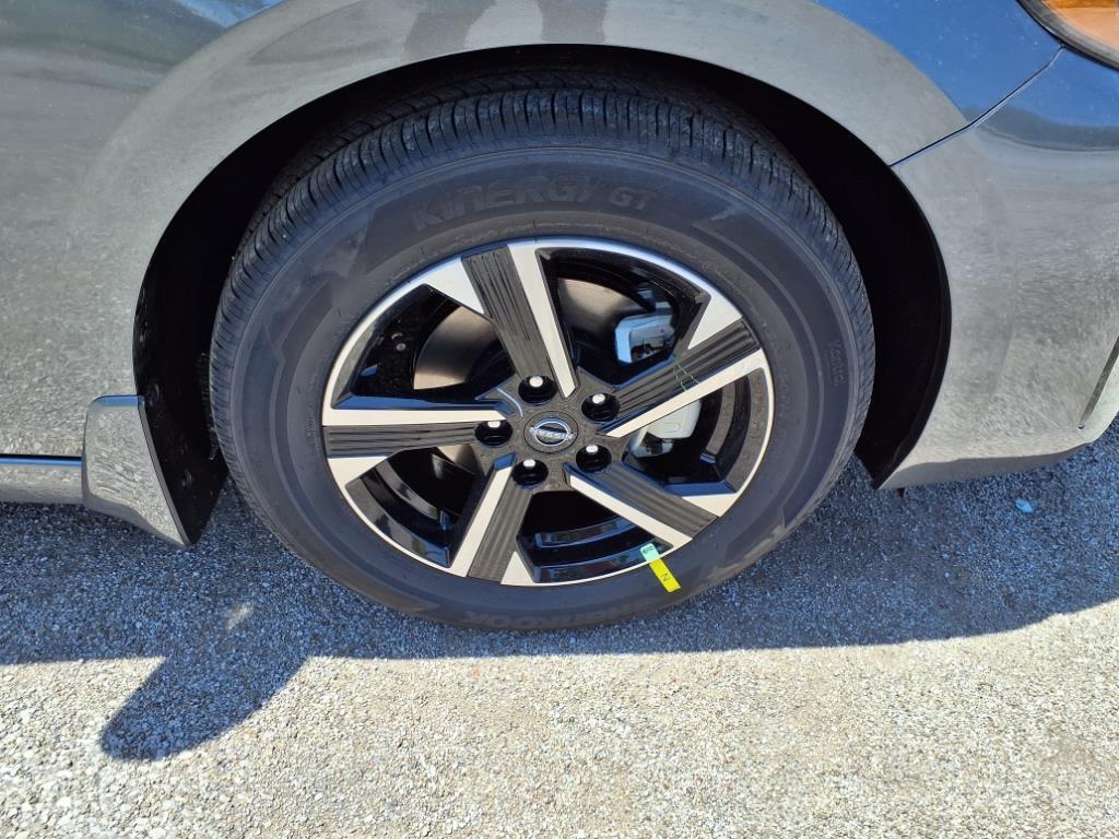 new 2025 Nissan Sentra car, priced at $25,005