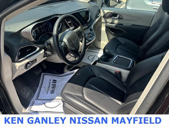 used 2023 Chrysler Pacifica car, priced at $23,989