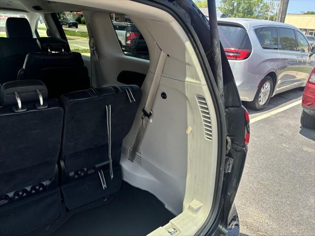 used 2023 Chrysler Pacifica car, priced at $23,989