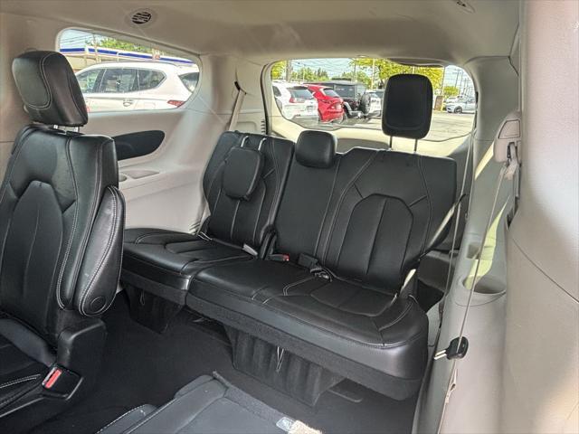 used 2023 Chrysler Pacifica car, priced at $23,989