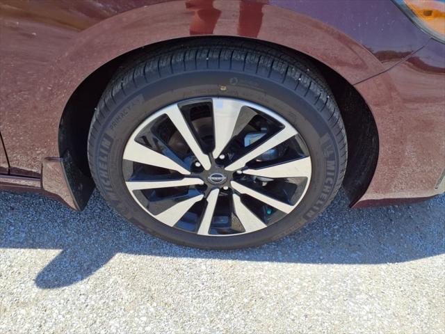 new 2025 Nissan Sentra car, priced at $27,415