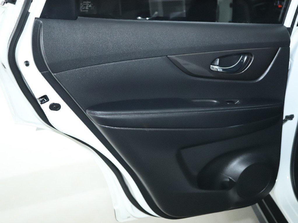 used 2020 Nissan Rogue car, priced at $17,596