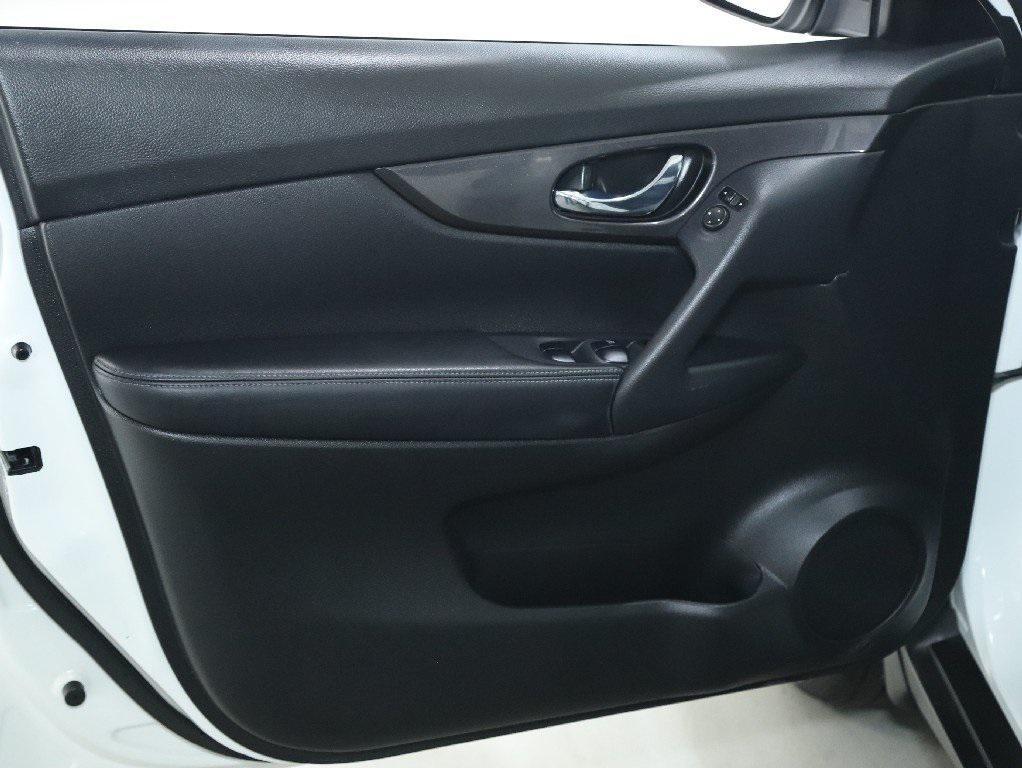 used 2020 Nissan Rogue car, priced at $17,596