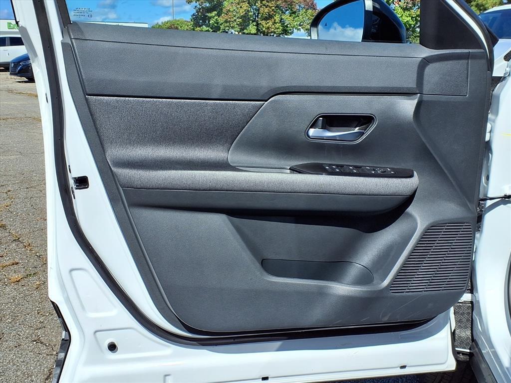 new 2026 Nissan Kicks car, priced at $28,390