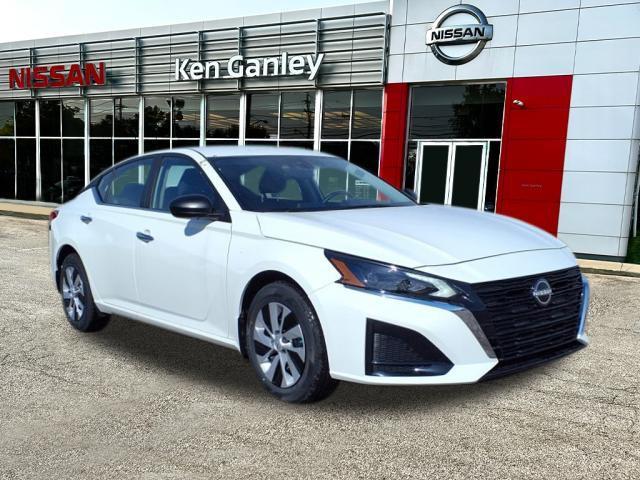 new 2025 Nissan Altima car, priced at $28,250