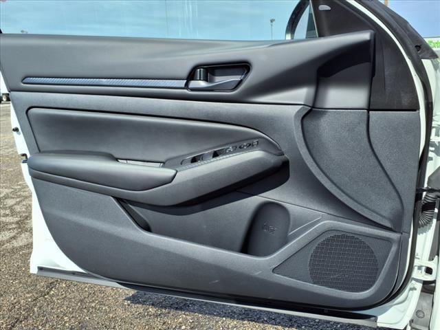 new 2025 Nissan Altima car, priced at $28,250