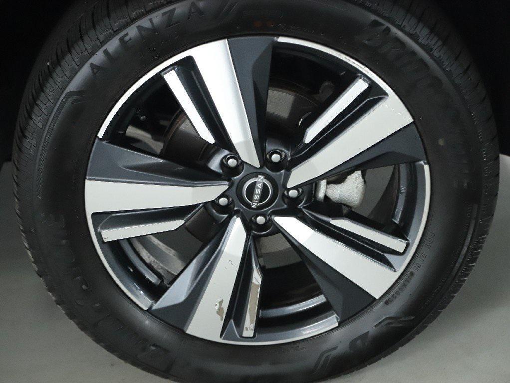 used 2024 Nissan Rogue car, priced at $29,996