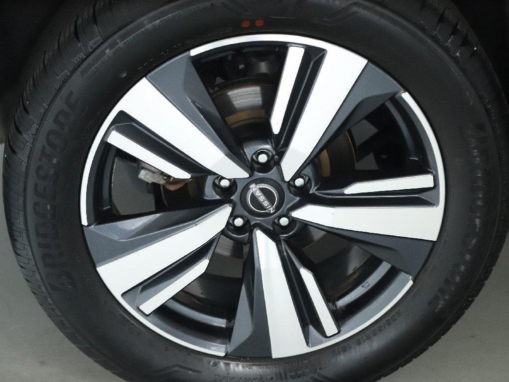 used 2024 Nissan Rogue car, priced at $29,996