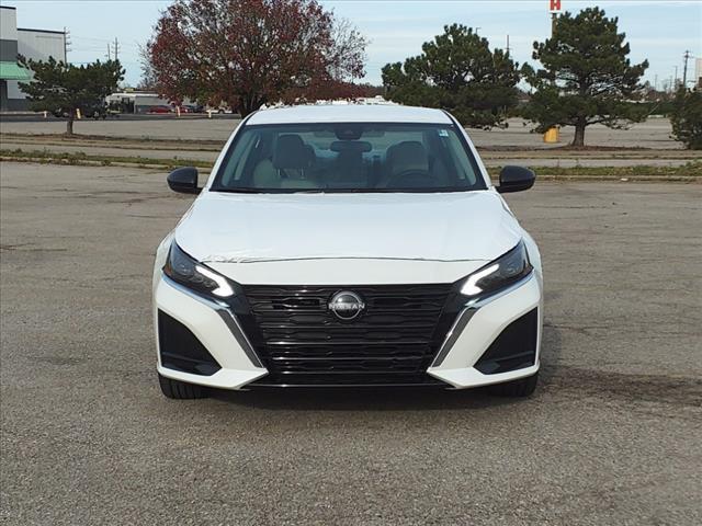 new 2025 Nissan Altima car, priced at $30,495