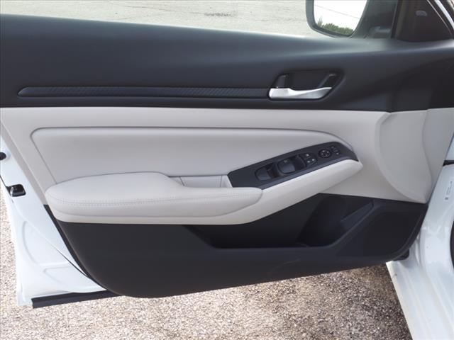new 2025 Nissan Altima car, priced at $30,495
