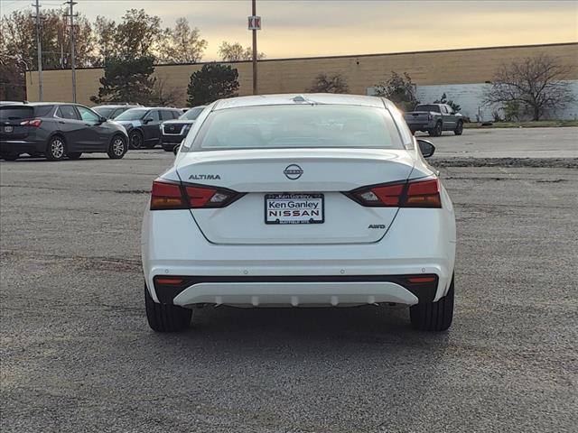 new 2025 Nissan Altima car, priced at $30,495