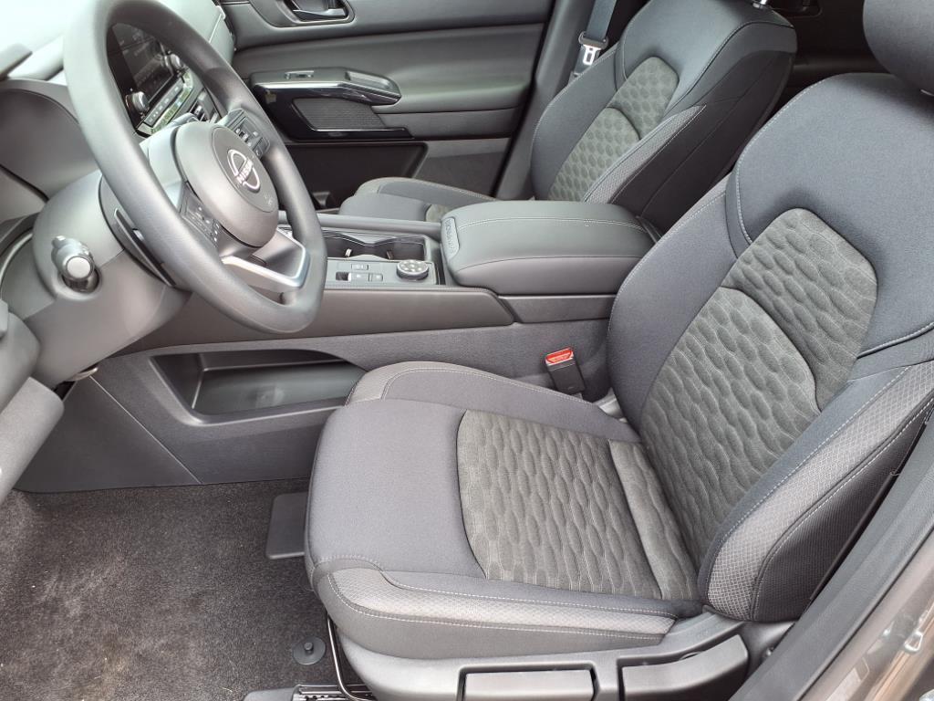 new 2025 Nissan Pathfinder car, priced at $37,465