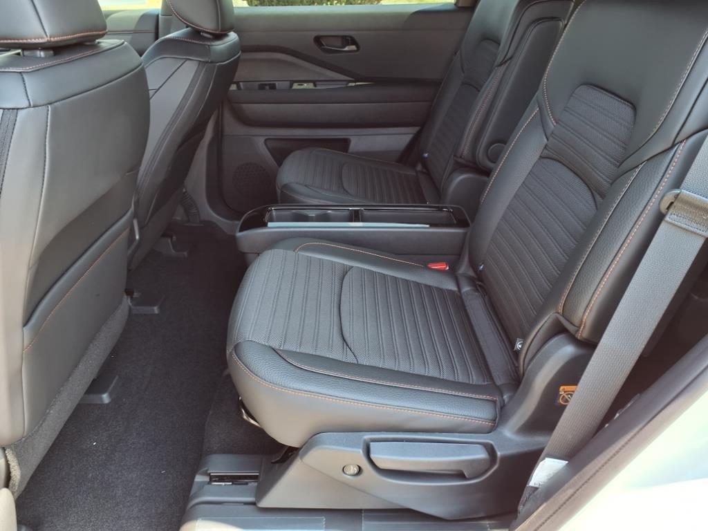 new 2025 Nissan Pathfinder car, priced at $43,505