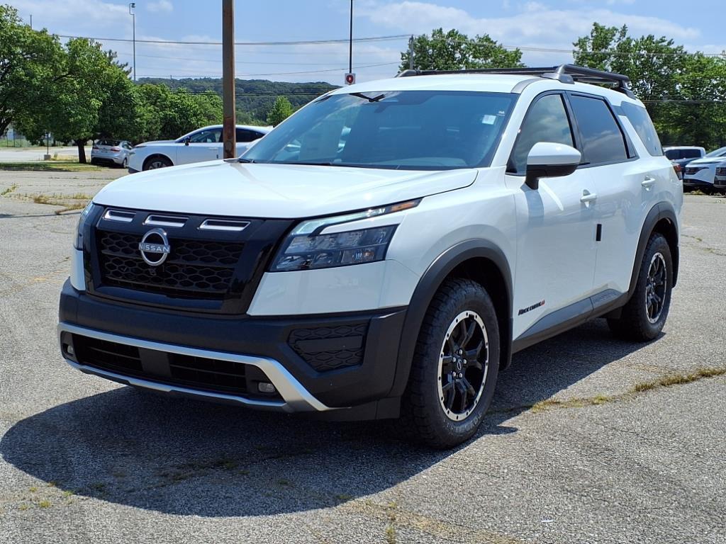 new 2025 Nissan Pathfinder car, priced at $43,505