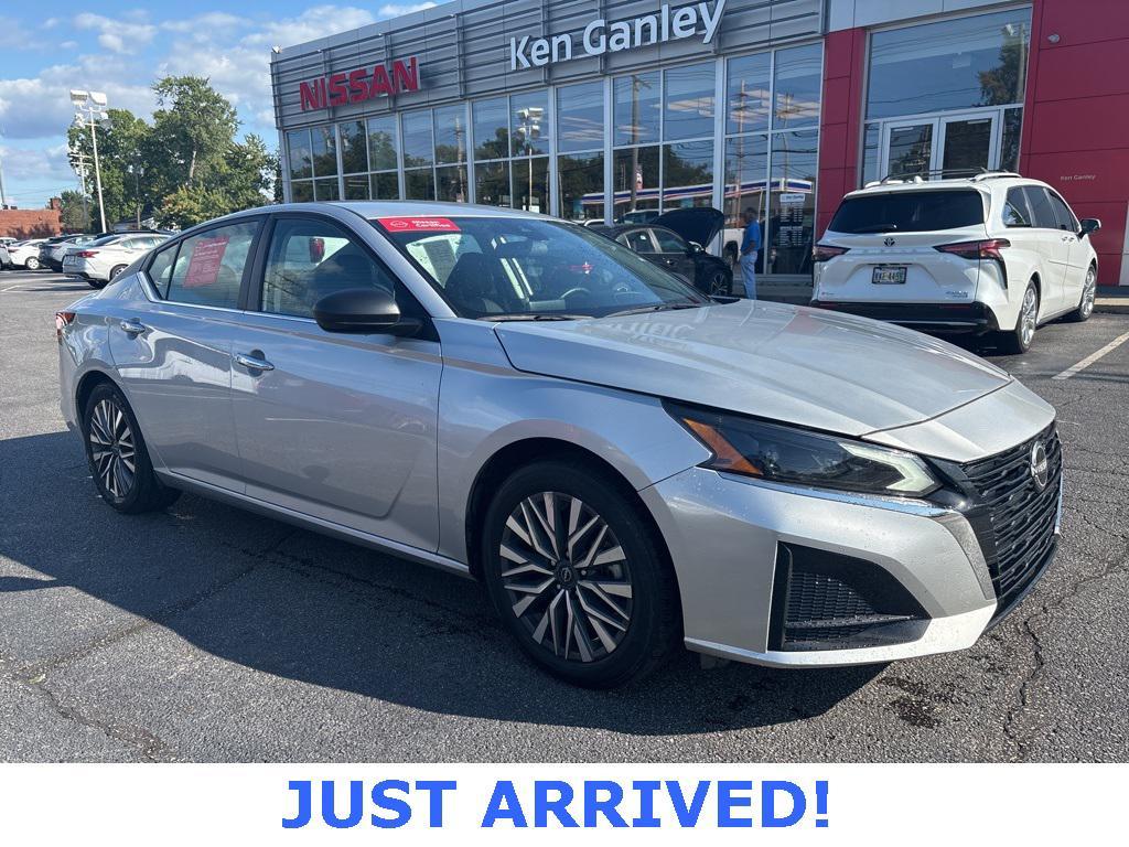 used 2024 Nissan Altima car, priced at $21,407