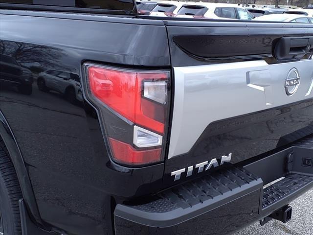 new 2024 Nissan Titan car, priced at $65,256