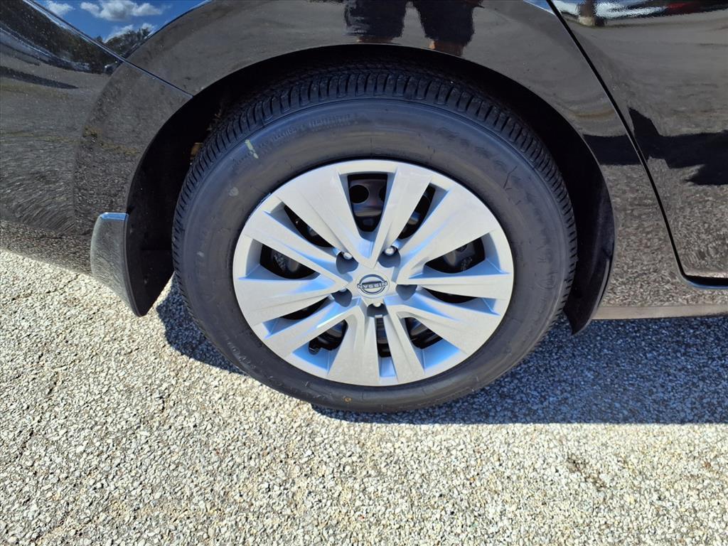 new 2025 Nissan Sentra car, priced at $22,890