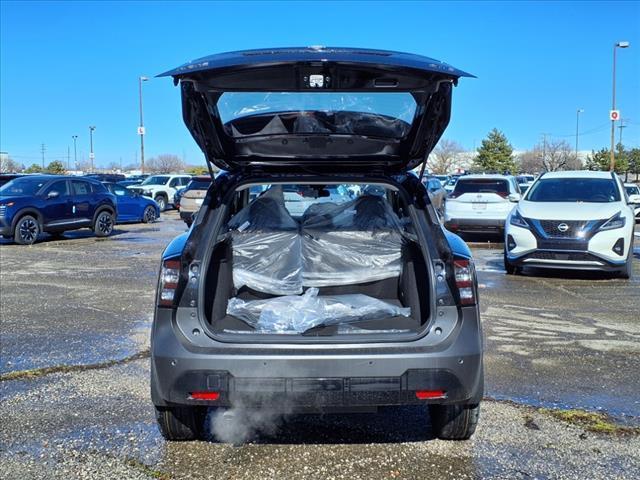 new 2025 Nissan Kicks car, priced at $28,020
