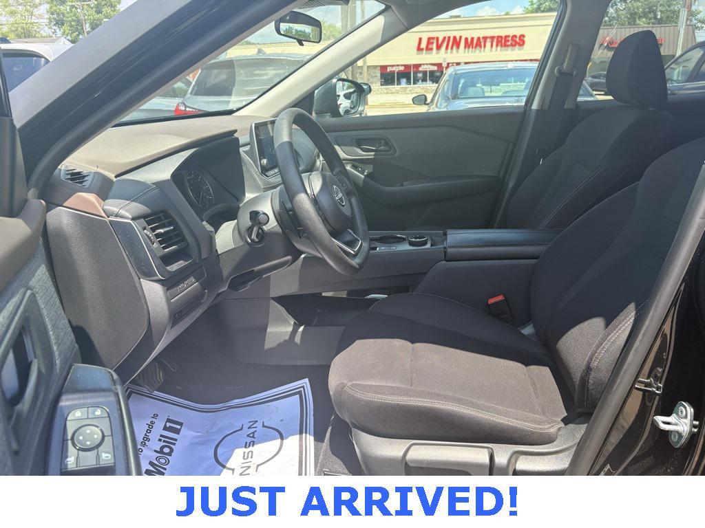 used 2023 Nissan Rogue car, priced at $24,414