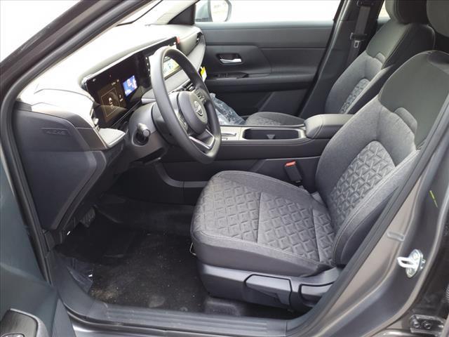 new 2025 Nissan Kicks car, priced at $28,450