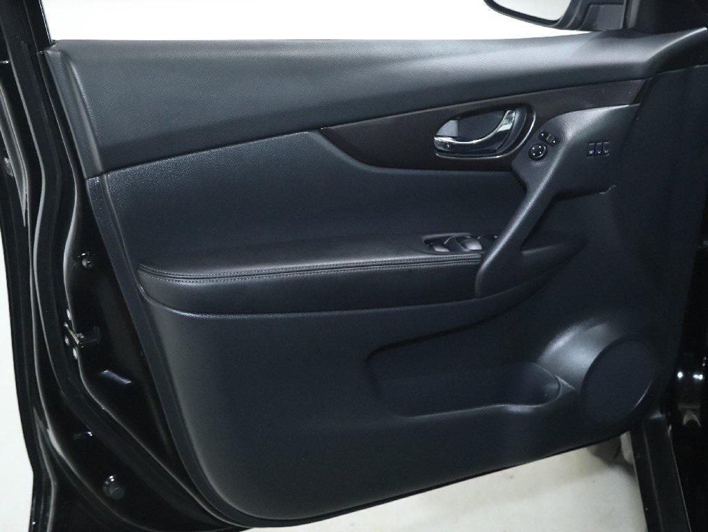 used 2019 Nissan Rogue car, priced at $16,595