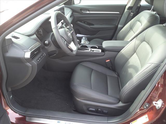 new 2025 Nissan Altima car, priced at $37,270