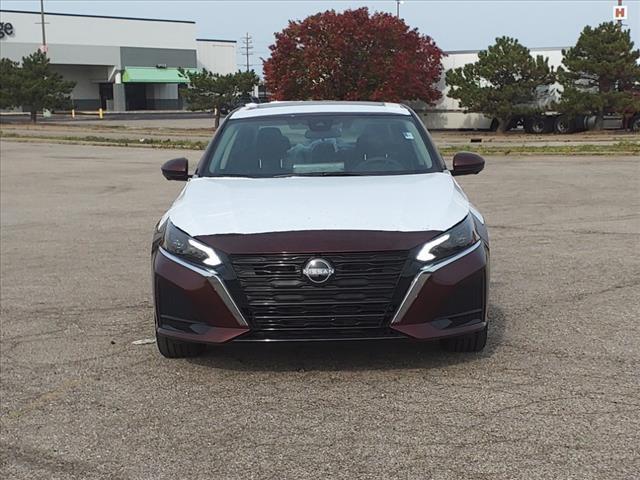 new 2025 Nissan Altima car, priced at $37,270