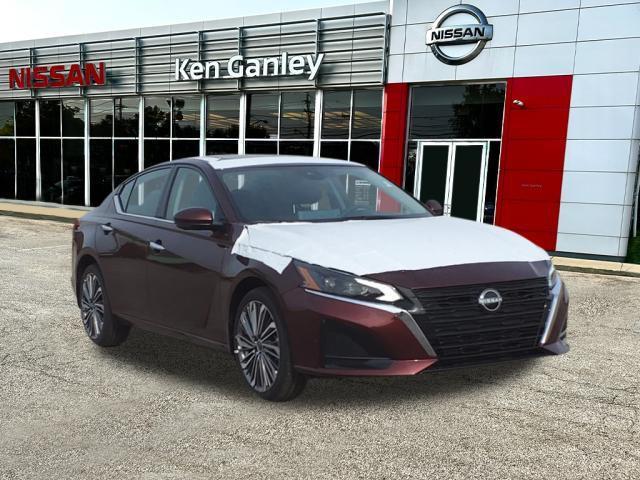 new 2025 Nissan Altima car, priced at $37,270