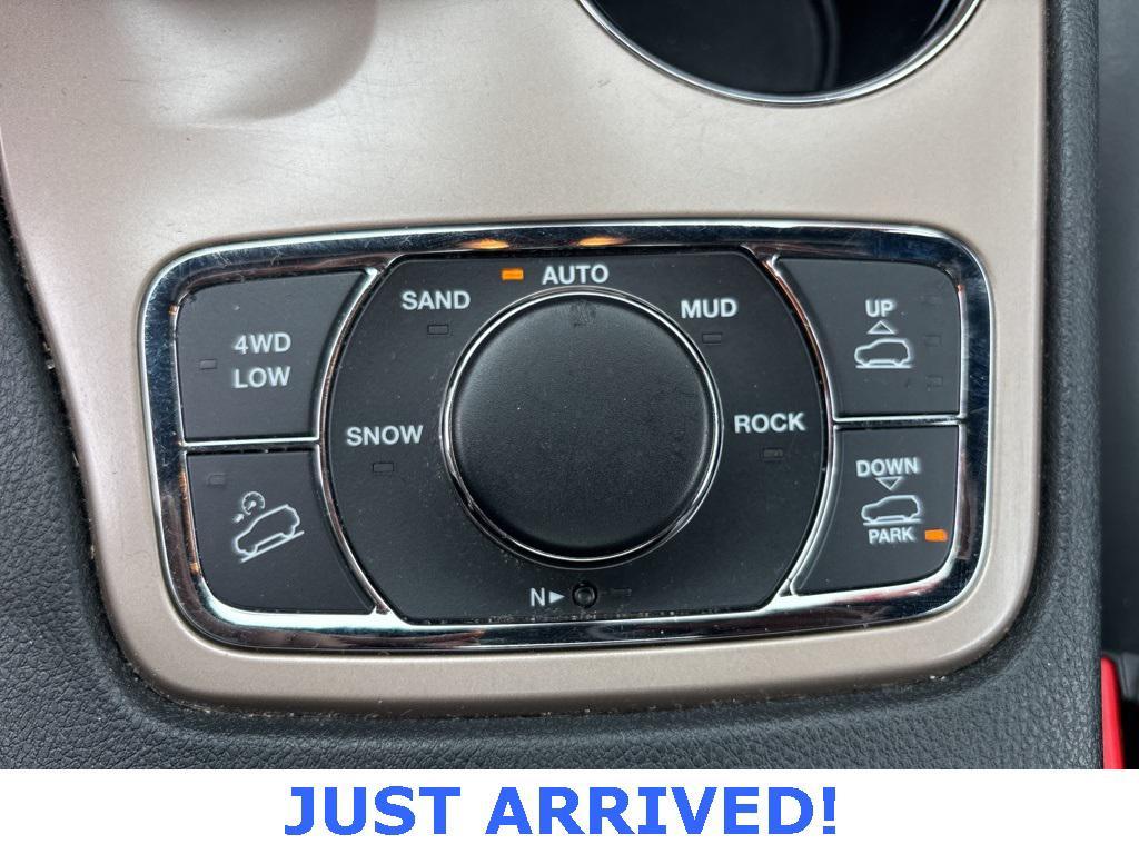 used 2015 Jeep Grand Cherokee car, priced at $14,411