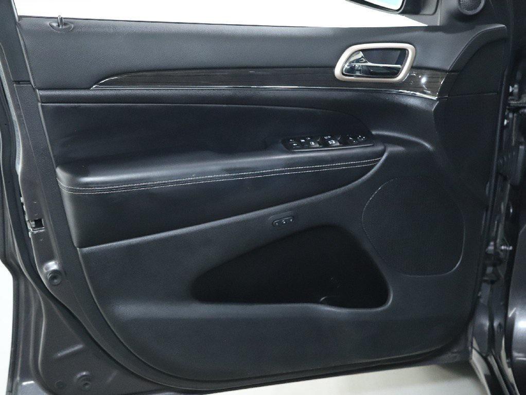 used 2015 Jeep Grand Cherokee car, priced at $14,349