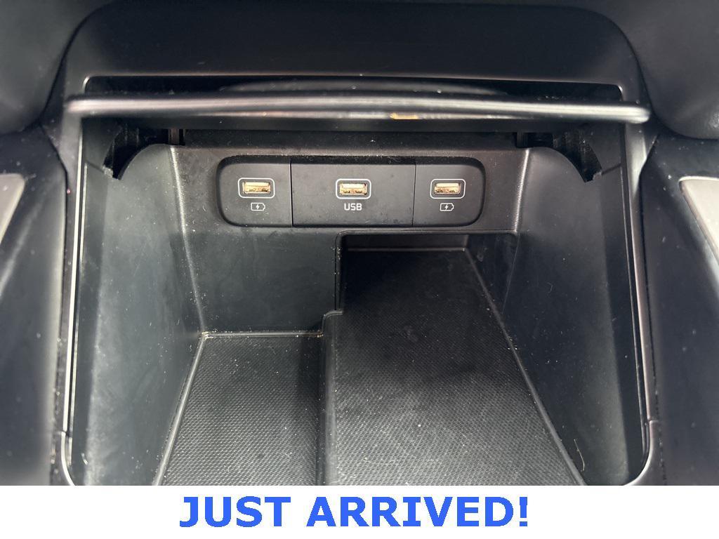 used 2023 Kia Sorento car, priced at $22,570