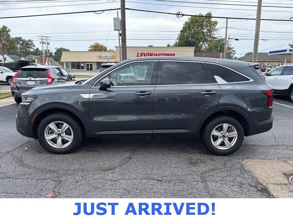 used 2023 Kia Sorento car, priced at $22,570