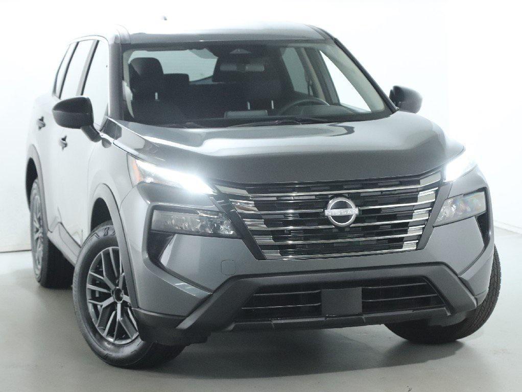 used 2024 Nissan Rogue car, priced at $19,992