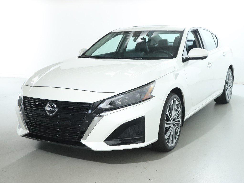 used 2024 Nissan Altima car, priced at $23,315