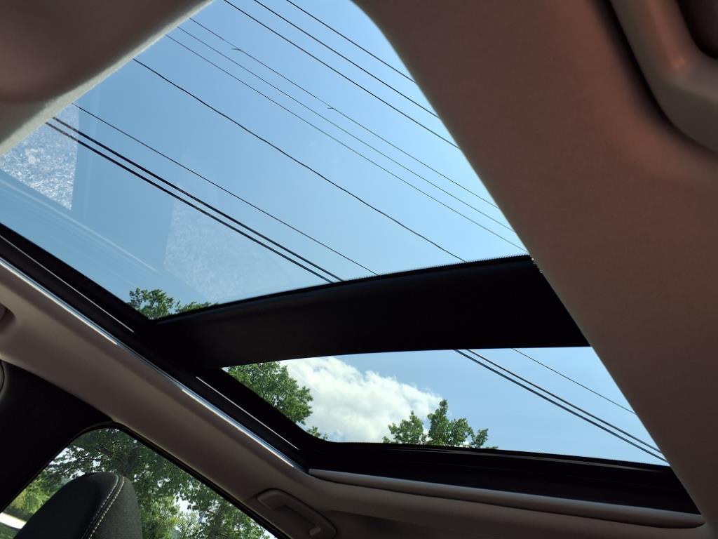 new 2025 Nissan Kicks car, priced at $28,740