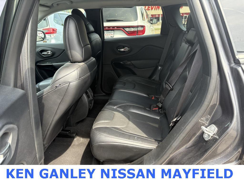 used 2023 Jeep Cherokee car, priced at $22,496