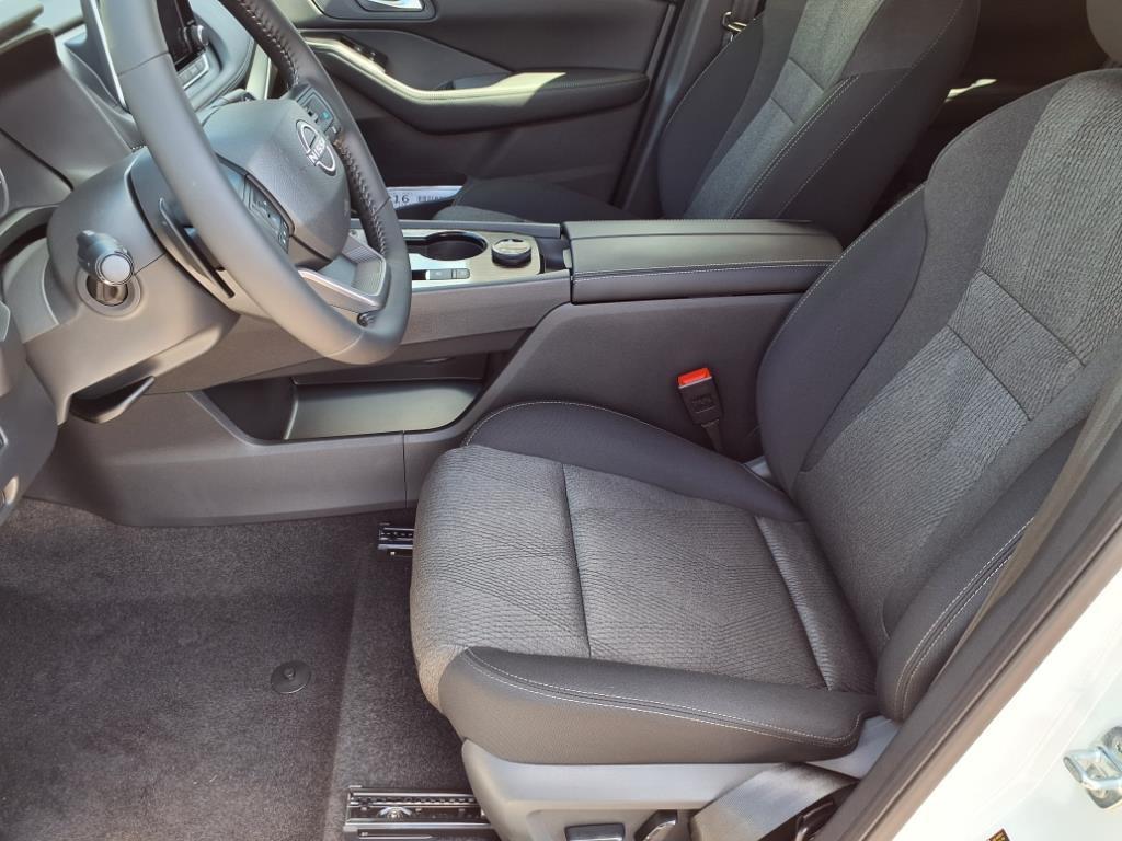 new 2026 Nissan Rogue car, priced at $33,395