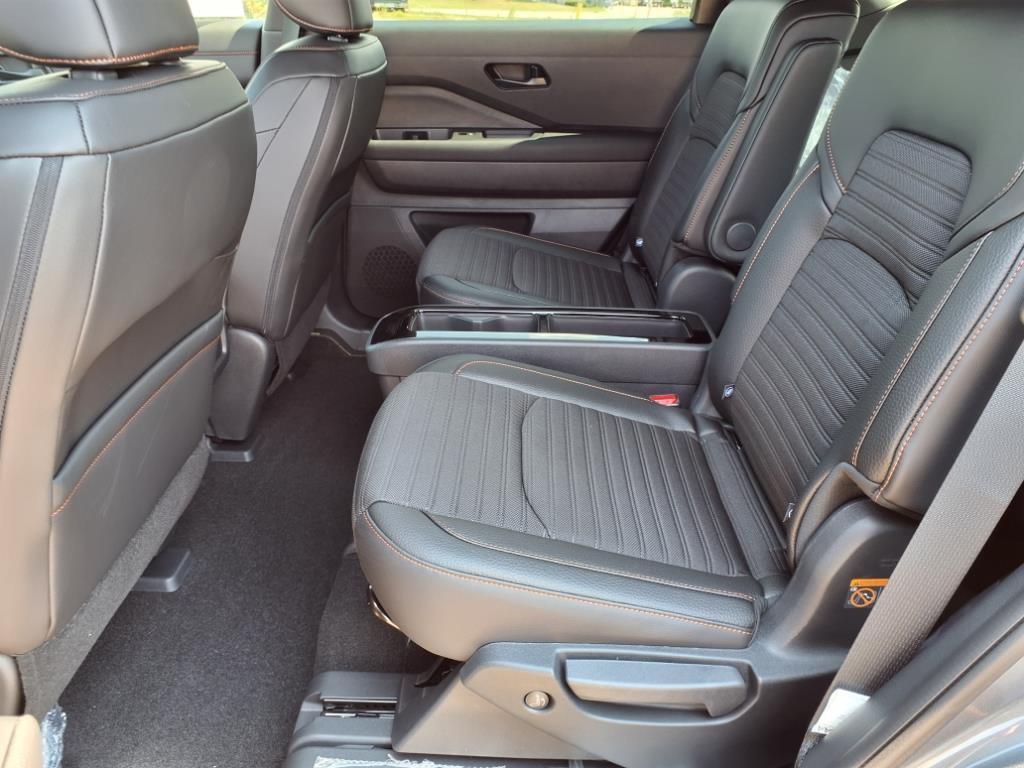 new 2025 Nissan Pathfinder car, priced at $43,505