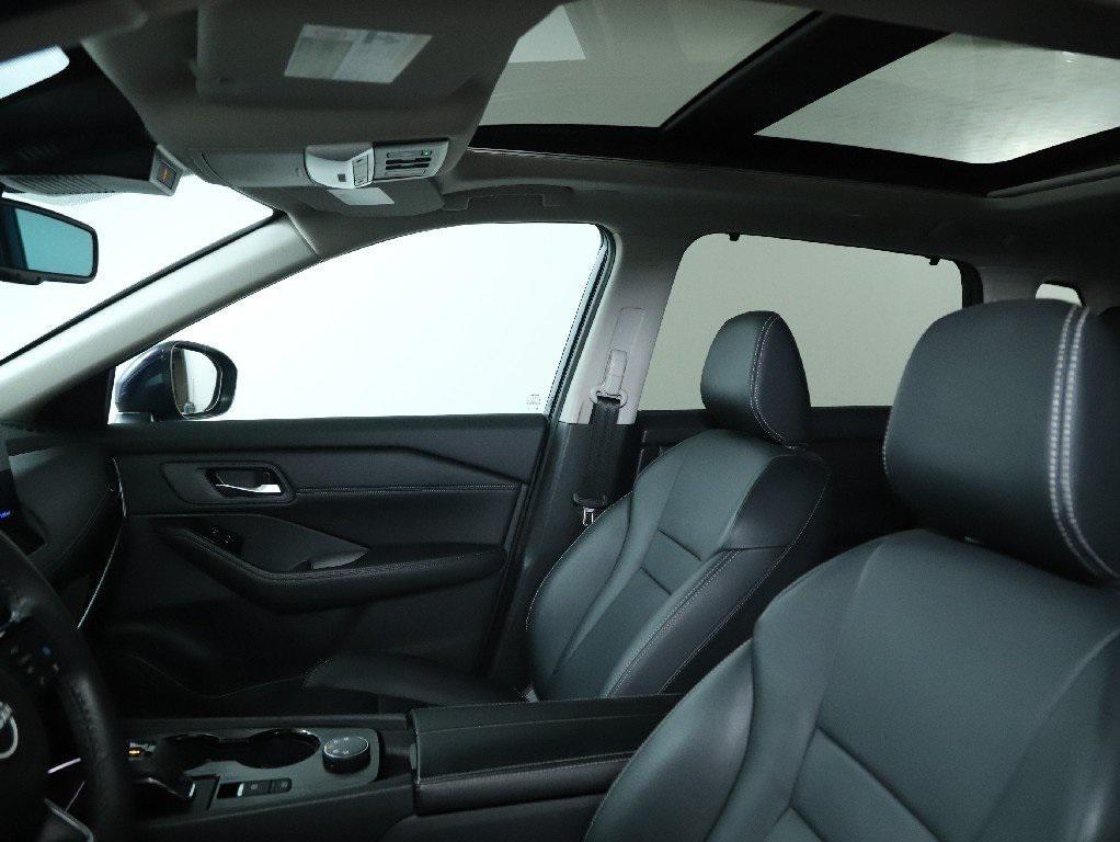 used 2024 Nissan Rogue car, priced at $30,991