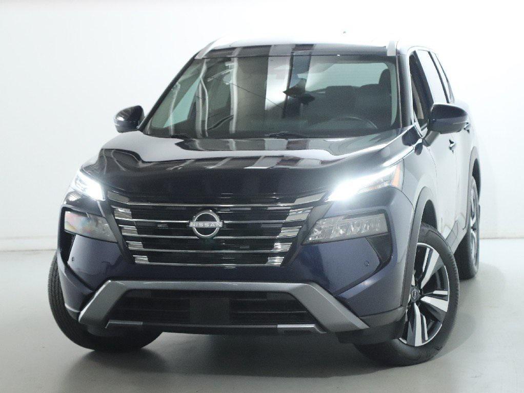 used 2024 Nissan Rogue car, priced at $30,991