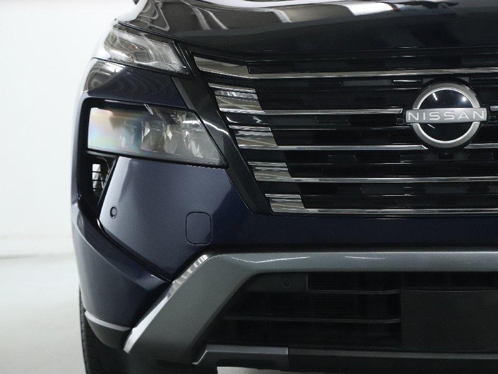 used 2024 Nissan Rogue car, priced at $30,991