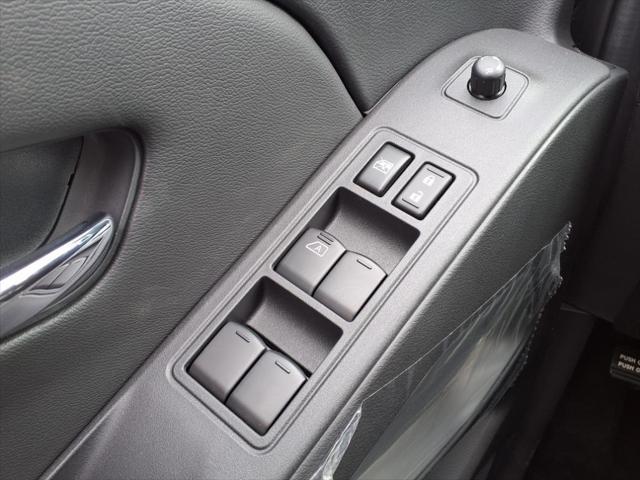 new 2025 Nissan Frontier car, priced at $41,080