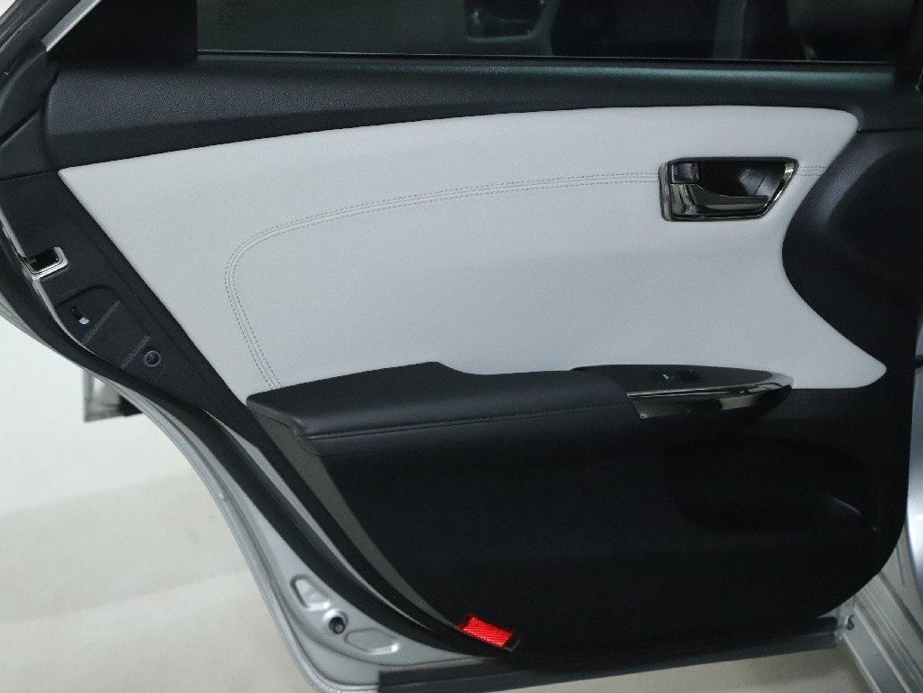 used 2016 Toyota Avalon car, priced at $21,498