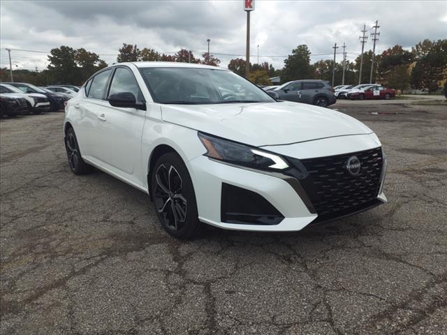 new 2025 Nissan Altima car, priced at $32,800