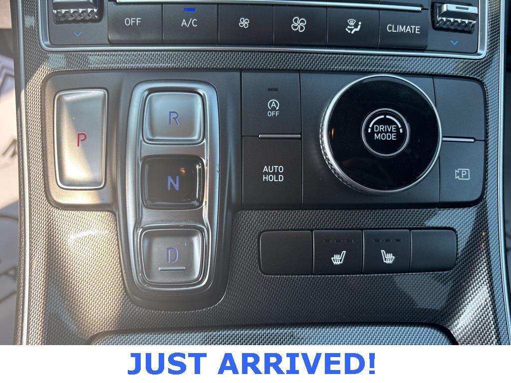 used 2023 Hyundai Santa Fe car, priced at $21,275
