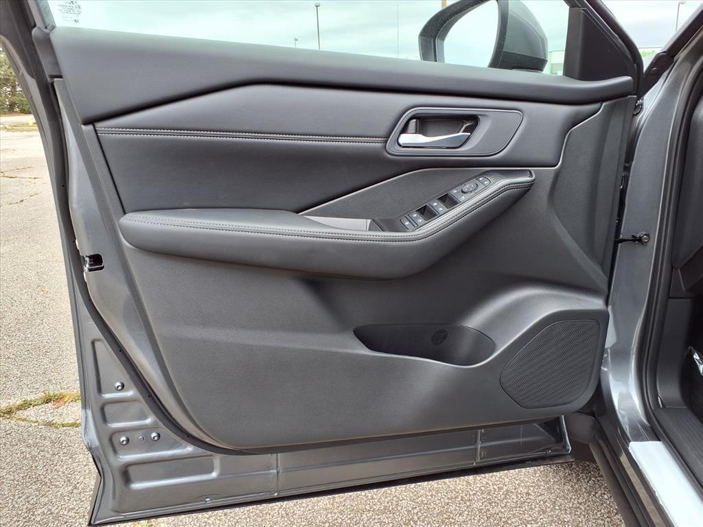 new 2026 Nissan Rogue car, priced at $34,195