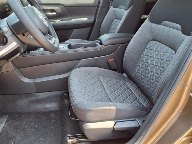 new 2025 Nissan Kicks car, priced at $27,180