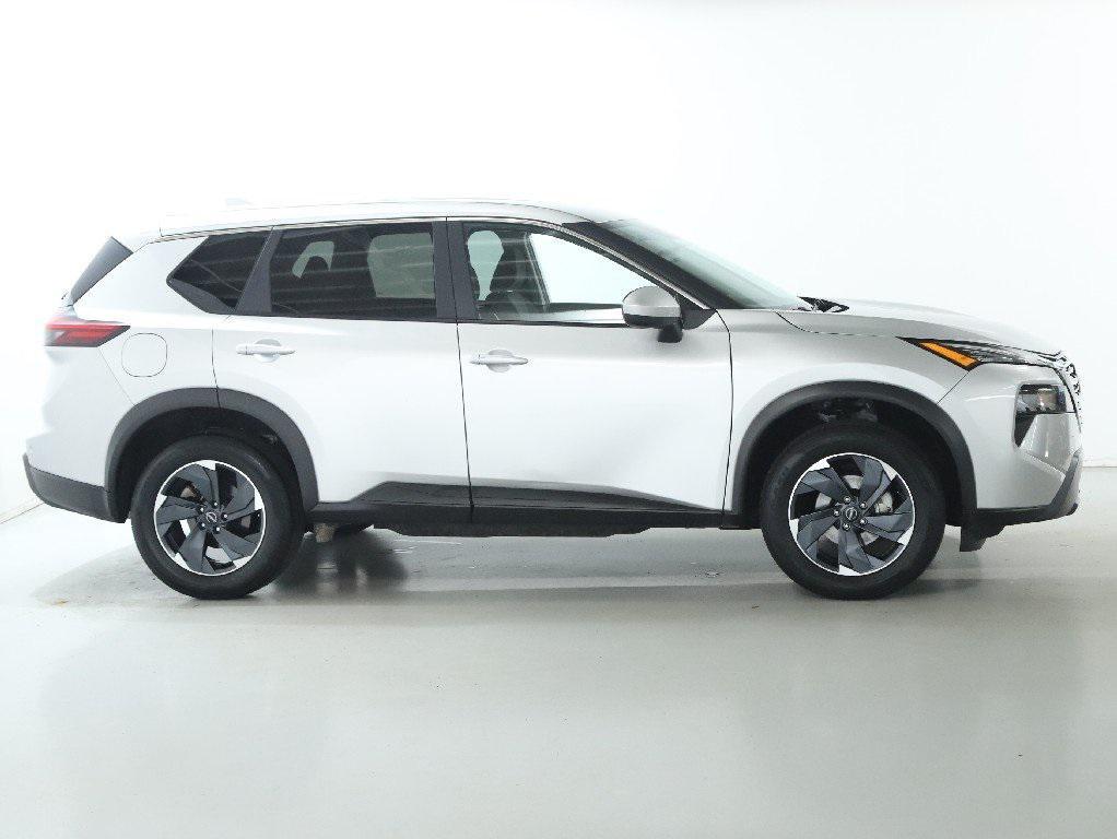 used 2024 Nissan Rogue car, priced at $23,592