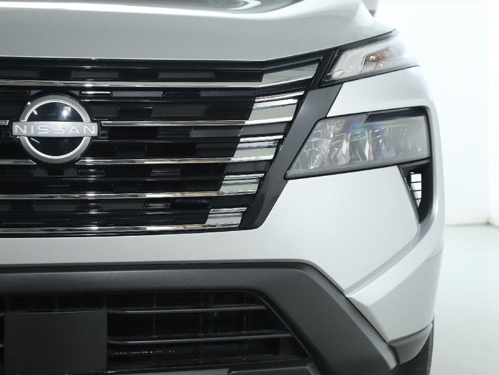 used 2024 Nissan Rogue car, priced at $23,592