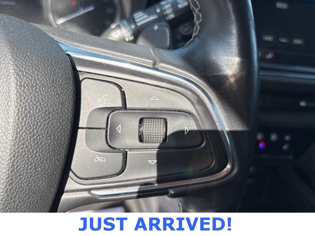 used 2023 Buick Envision car, priced at $21,998